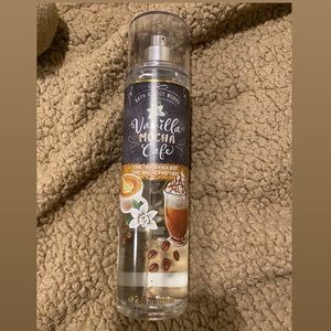 *SOLD* Bath & body works “Vanilla mocha cafe”
